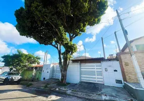 Foto 1 de Casa com 4 Quartos à venda, 244m² em Pitimbu, Natal