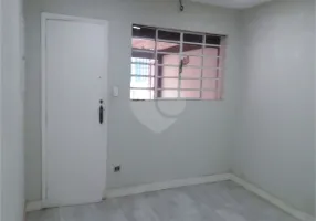 Foto 1 de Casa com 2 Quartos para venda ou aluguel, 70m² em Moema, São Paulo