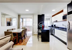 Foto 1 de Apartamento com 3 Quartos à venda, 75m² em Uberaba, Curitiba