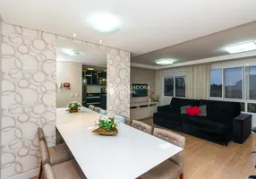 Foto 1 de Apartamento com 2 Quartos à venda, 70m² em Passo da Areia, Porto Alegre