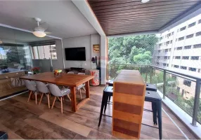 Foto 1 de Apartamento com 4 Quartos à venda, 193m² em Barra Funda, Guarujá