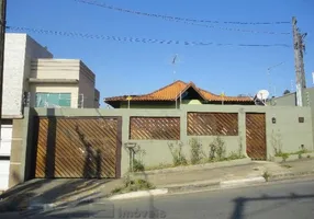 Foto 1 de Casa com 3 Quartos à venda, 320m² em Parque Santa Rosa, Suzano