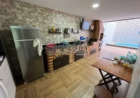 Foto 1 de Casa com 3 Quartos à venda, 228m² em Laranjeiras, Rio de Janeiro