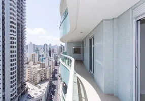 Foto 1 de Apartamento com 3 Quartos à venda, 217m² em Centro, Balneário Camboriú