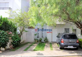 Foto 1 de Casa com 4 Quartos à venda, 220m² em Chácara dos Junqueiras, Carapicuíba