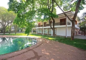Foto 1 de Casa com 4 Quartos para alugar, 580m² em Alto de Pinheiros, São Paulo
