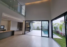 Foto 1 de Casa de Condomínio com 4 Quartos à venda, 270m² em Condominio Jardim Versalles, Uberlândia