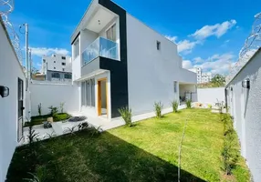 Foto 1 de Casa com 3 Quartos à venda, 271m² em Santa Amélia, Belo Horizonte