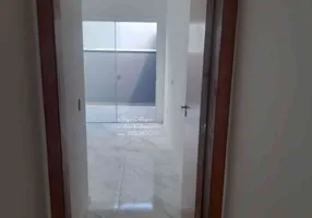 Foto 1 de Casa com 2 Quartos à venda, 50m² em Parque Sao Bento, Sorocaba