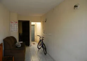 Foto 1 de Casa com 2 Quartos à venda, 80m² em Jardim Cherveson, Rio Claro