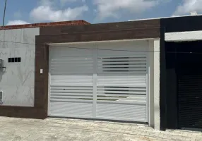 Foto 1 de Casa com 2 Quartos à venda, 60m² em Sapiranga, Fortaleza
