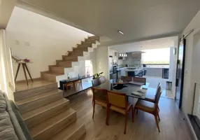 Foto 1 de Casa de Condomínio com 3 Quartos à venda, 205m² em Fazenda Rodeio, Mogi das Cruzes