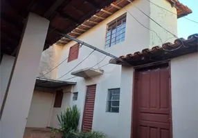 Foto 1 de Casa com 2 Quartos à venda, 135m² em Centro, Angatuba