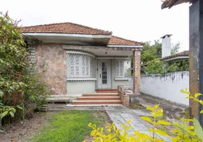Foto 1 de Casa com 5 Quartos à venda, 220m² em Ipanema, Porto Alegre