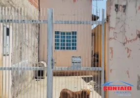 Foto 1 de Casa com 2 Quartos à venda, 60m² em Jardim Tangará, São Carlos