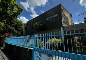 Foto 1 de Casa com 5 Quartos à venda, 165m² em Encruzilhada, Recife