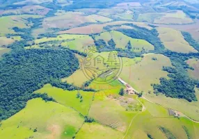 Foto 1 de Fazenda/Sítio com 3 Quartos à venda, 58m² em Centro, Aiuruoca