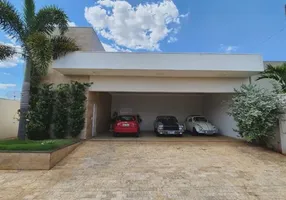 Foto 1 de Casa com 4 Quartos à venda, 250m² em Oficinas, Tubarão