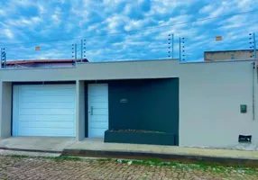 Foto 1 de Casa com 3 Quartos à venda, 279m² em Arruda, Recife