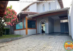 Foto 1 de Sobrado com 4 Quartos à venda, 263m² em Jardim Estrela D¿Alva, Caraguatatuba