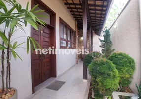 Foto 1 de Casa com 4 Quartos à venda, 310m² em Belvedere, Belo Horizonte
