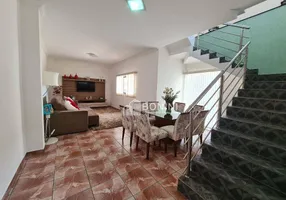 Foto 1 de Casa com 4 Quartos à venda, 211m² em Parque Gramado, Americana