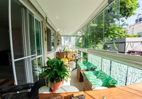 Foto 1 de Apartamento com 3 Quartos para alugar, 128m² em Botafogo, Rio de Janeiro
