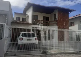 Foto 1 de Casa com 5 Quartos à venda, 269m² em Estreito, Florianópolis