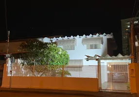 Foto 1 de Sobrado com 3 Quartos à venda, 160m² em Jardim Petrópolis, Cuiabá