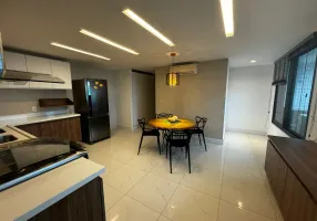 Foto 1 de Apartamento com 3 Quartos para alugar, 270m² em Aleixo, Manaus