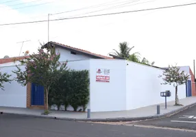 Foto 1 de Casa com 3 Quartos à venda, 193m² em Centro, Neves Paulista