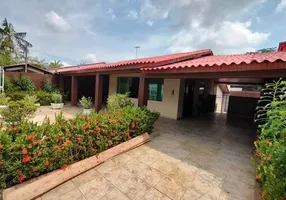 Foto 1 de Casa de Condomínio com 4 Quartos para alugar, 360m² em Chapada, Manaus