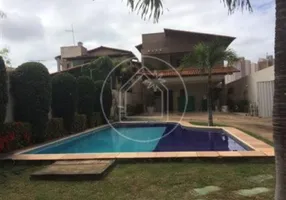 Foto 1 de Casa com 4 Quartos à venda, 200m² em Candelária, Natal