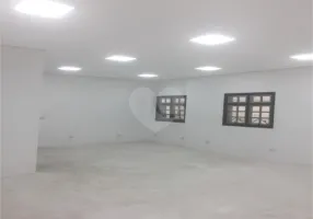 Foto 1 de Sala Comercial com 2 Quartos para alugar, 265m² em Butantã, São Paulo