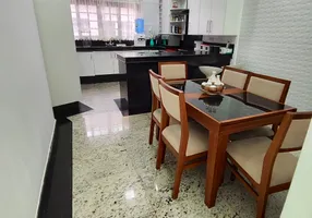 Foto 1 de Casa com 3 Quartos à venda, 288m² em Itaim Paulista, São Paulo