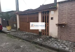 Foto 1 de Casa com 2 Quartos à venda, 93m² em Nossa Senhora de Fatima, Mongaguá