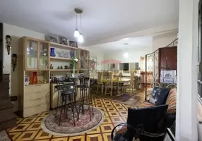 Foto 1 de Sobrado com 3 Quartos à venda, 258m² em Vila Paiva, São Paulo