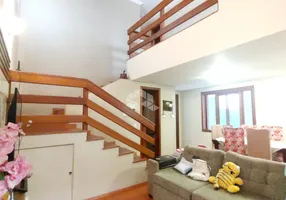 Foto 1 de Sobrado com 3 Quartos à venda, 175m² em Partenon, Porto Alegre