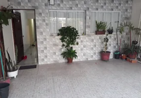 Foto 1 de Casa com 2 Quartos à venda, 110m² em Vila Alexandria, São Paulo