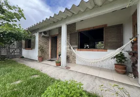 Foto 1 de Casa com 2 Quartos à venda, 106m² em Centro, Cidreira