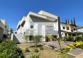 Foto 1 de Casa de Condomínio com 4 Quartos à venda, 370m² em Residencial Granville, Goiânia