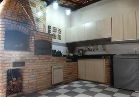 Foto 1 de Casa com 3 Quartos à venda, 200m² em Alvorada, Contagem