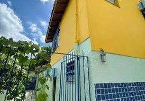 Foto 1 de Imóvel Comercial para venda ou aluguel, 220m² em Vila Ipiranga, Porto Alegre
