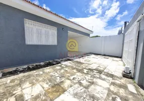 Foto 1 de Casa com 3 Quartos à venda, 221m² em Candelária, Natal