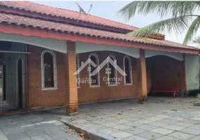 Foto 1 de Casa com 3 Quartos para venda ou aluguel, 150m² em Belmira Novaes, Peruíbe