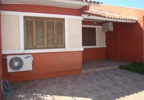 Foto 1 de Casa com 3 Quartos à venda, 65m² em Hípica, Porto Alegre