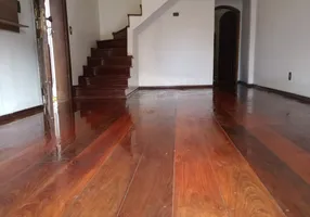 Foto 1 de Casa com 2 Quartos para alugar, 230m² em Tremembé, São Paulo