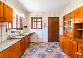 Foto 1 de Casa com 3 Quartos à venda, 199m² em Jardim Itú Sabará, Porto Alegre