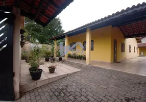 Foto 1 de Casa com 4 Quartos à venda, 185m² em Balneário Gaivota, Itanhaém