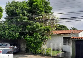 Foto 1 de Casa com 3 Quartos à venda, 255m² em Hipódromo, Recife